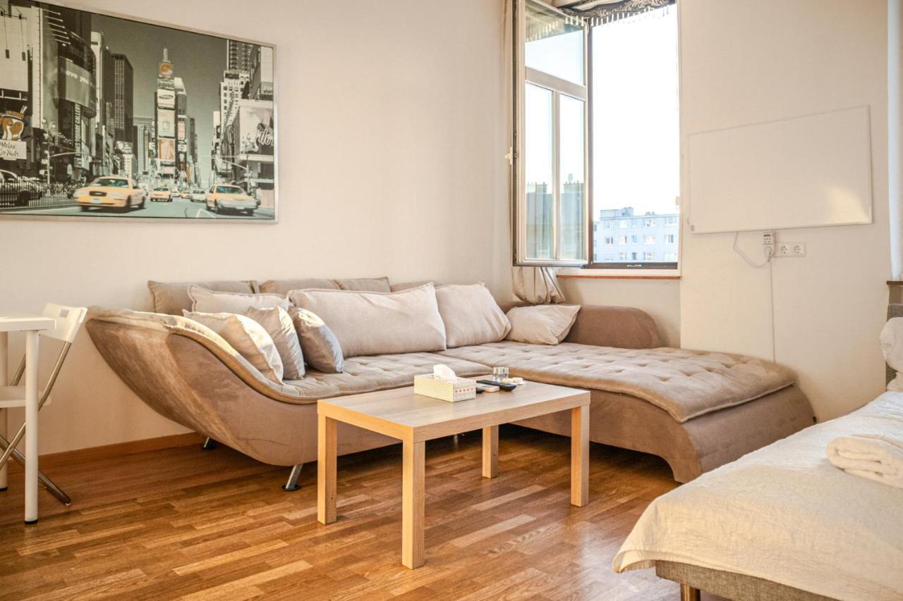 Joyful 2Br Shared Apt Near Millenium Tower & Danube River Вена Экстерьер фото
