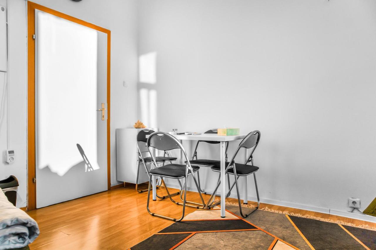 Joyful 2Br Shared Apt Near Millenium Tower & Danube River Вена Экстерьер фото