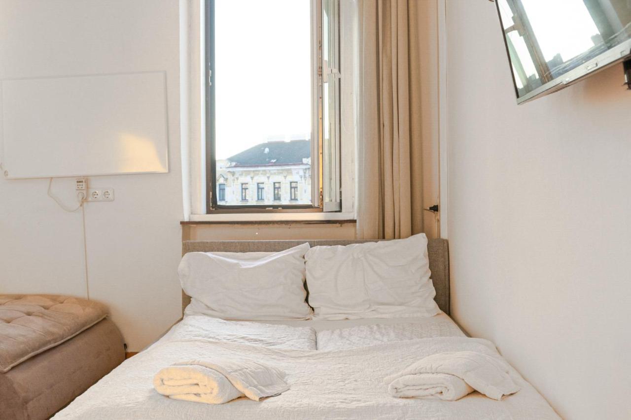 Joyful 2Br Shared Apt Near Millenium Tower & Danube River Вена Экстерьер фото